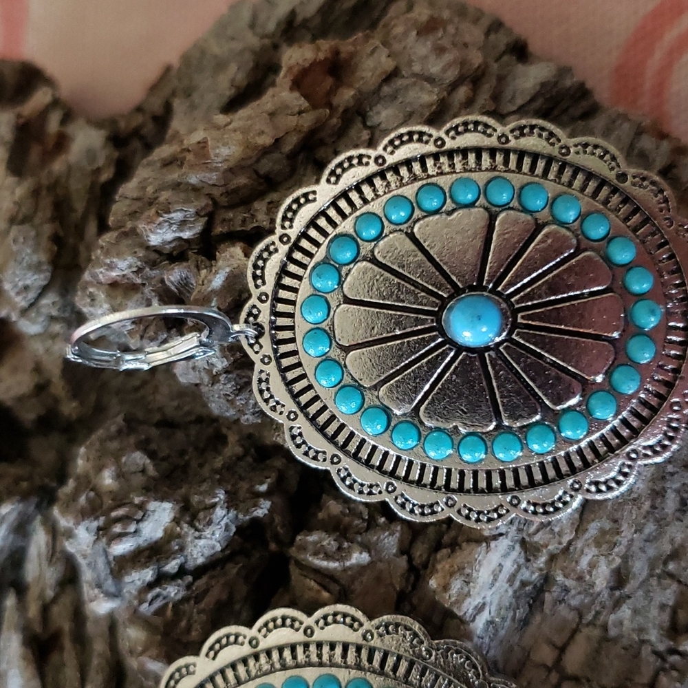 Western Teardrop Earrings. Cowgirl Cowboy Tibetan Dangle Blue Beads Oval Flower - Picture 4 of 10